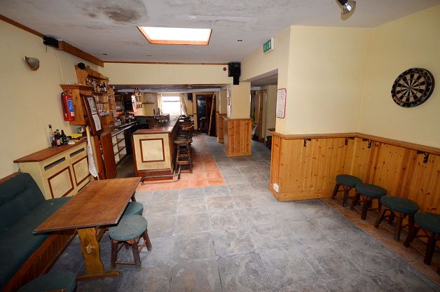 Bar/Lounge View 4