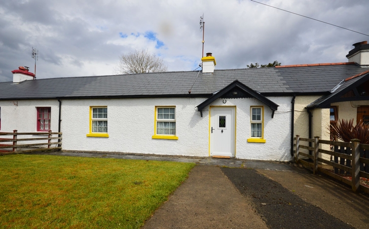 Glen Road Cottages, Glen Road, Glenties, Co. Donegal, F94 R7R0