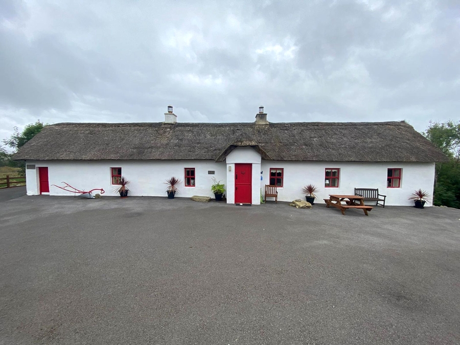 Tar as Aís (F94 P2N3), Cloughwilly Cottage, Cloughwally, Lettermacaward, Co. Donegal