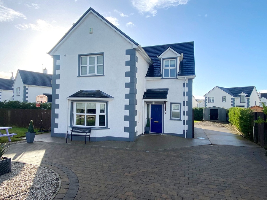 12 Aishling Court, Donegal Road, Ballybofey, Co Donegal, F93 R7W3