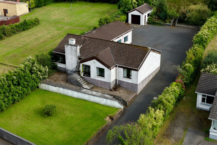 'Riverview House', Glenfin Road, Ballybofey, Co. Donegal, F93 DV24