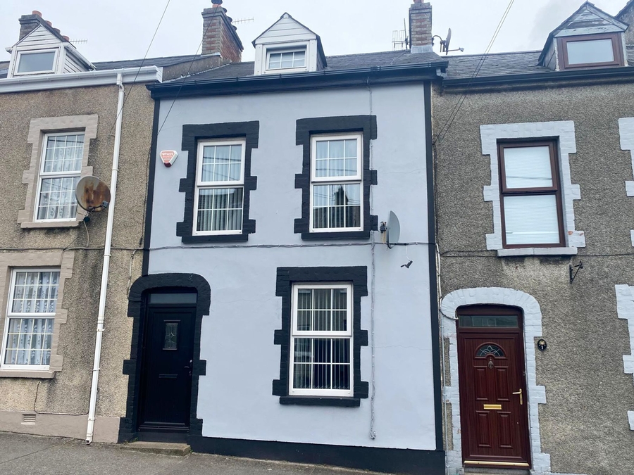 No 2 Albert Terrace, Main Street, Lifford, Co. Donegal, F93 V2YH