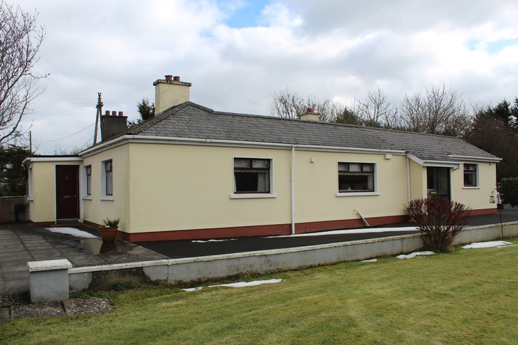 27 Curragh Farm, Kildare, Co Kildare.