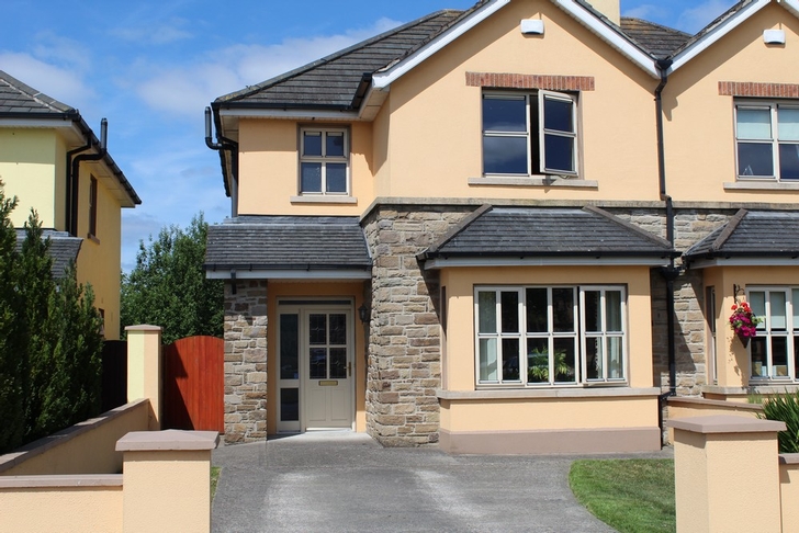 26 Yellow Lough Park, Rathangan, Co Kildare.