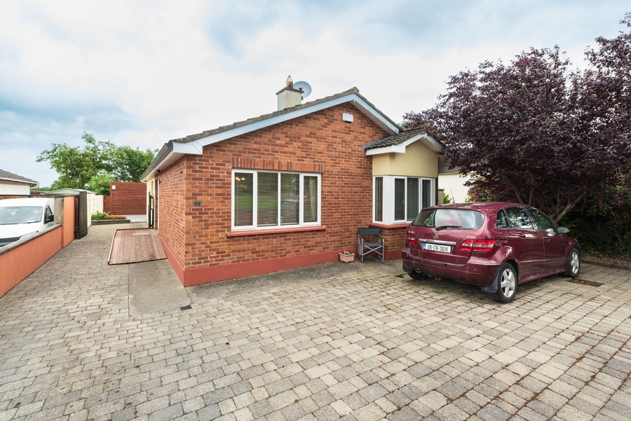 7 Hazelwood Grove, Brownstown, The Curragh, Co.Kildare