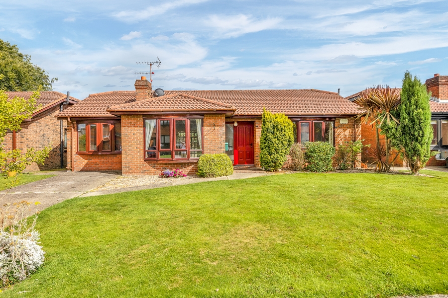 37 Elm Park , Blackrock, Dundalk, Co. Louth A91 K3C6