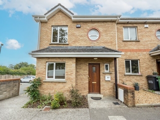 1 The Village Green, Ratoath, Co. Meath