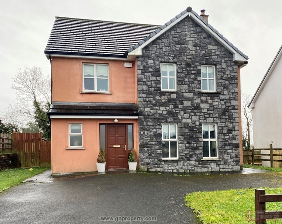 No.19 Church Manor, Carrigallen, Co Leitrim H12 AH36