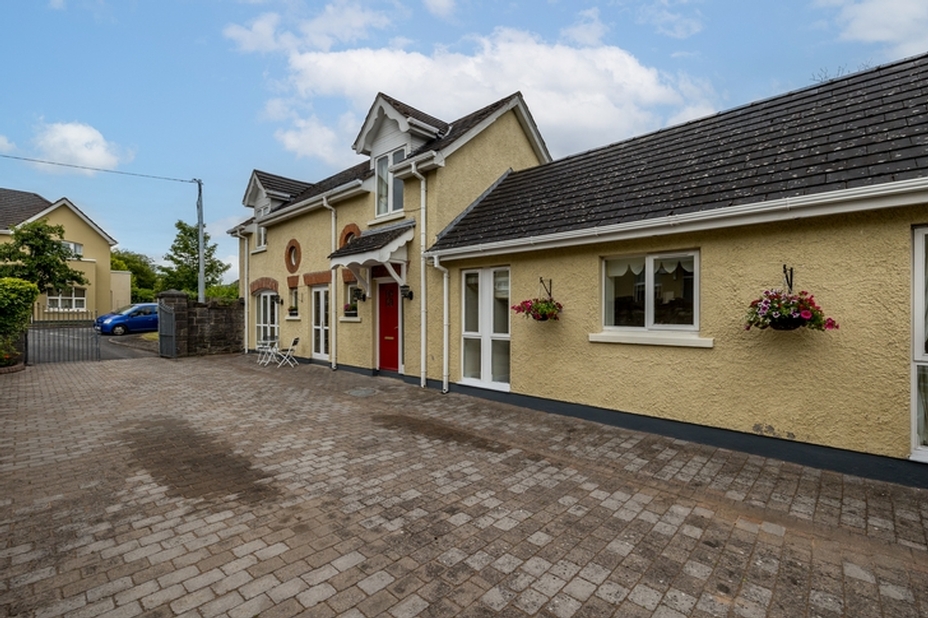 The Stables, The Grange, Beechlawn, Ratoath, Co. Meath, A85 YE18