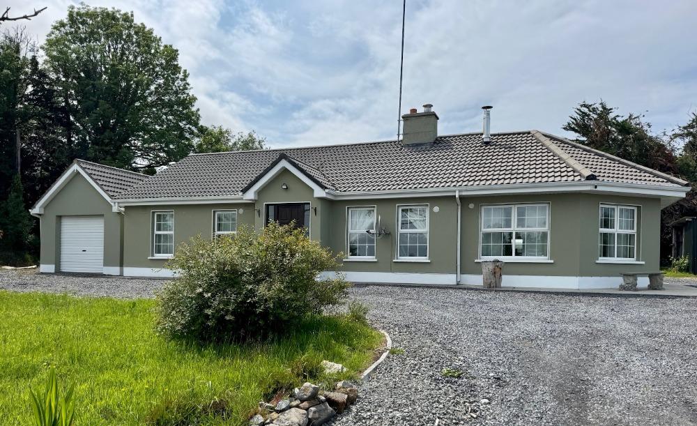 Aughlalough, Aughavas, Co.leitrim, H12 HD28