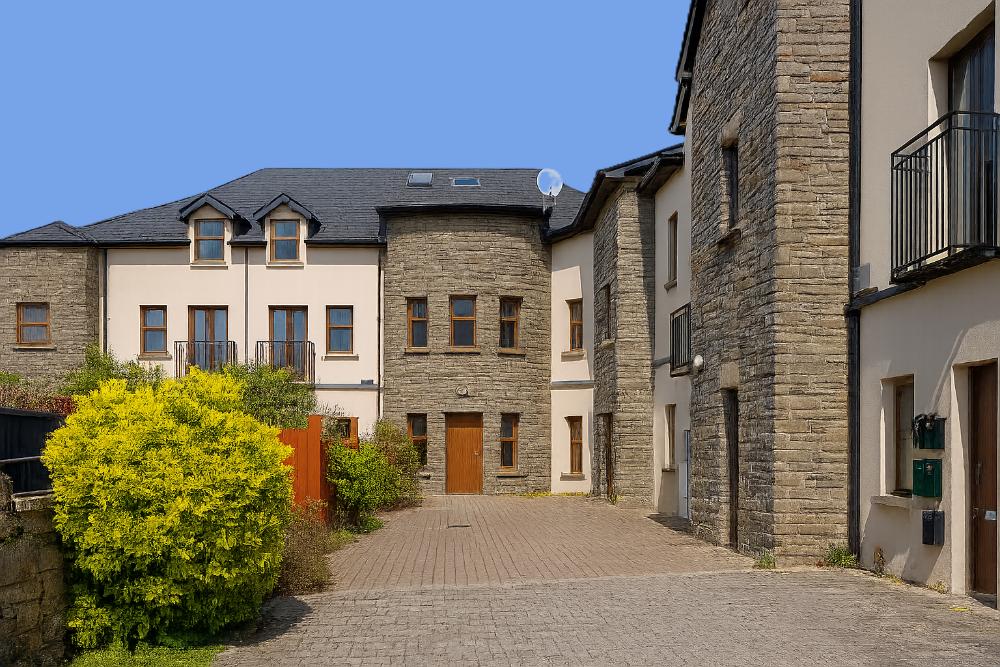 Apt. 3 The Archways, Bridge Street, Carrick On Shannon, Co. Leitrim N41 XH64