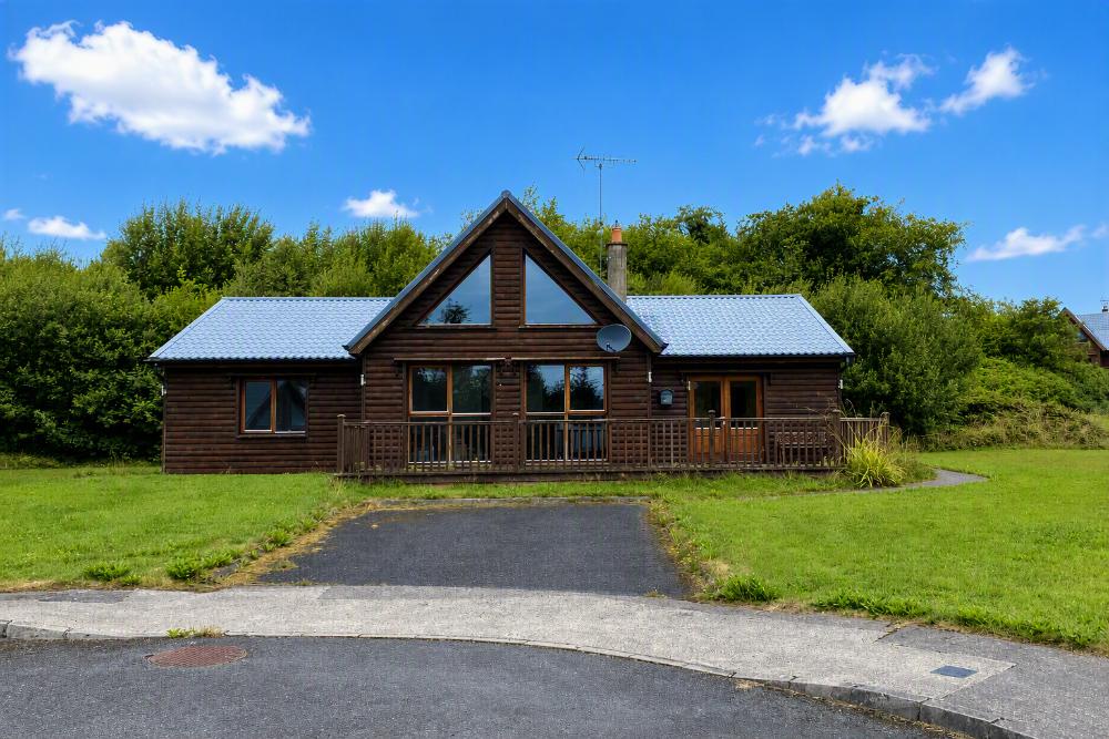 15 Drumcoura Lake Resort, Drumcoura, Ballinamore, Co. Leitrim, N41 YH29