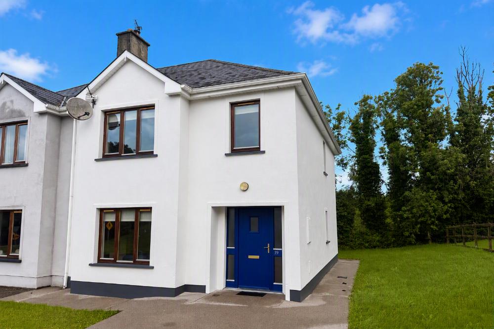 19 Páirc Feá, Ballinamore, Co. Leitrim N41 ND00