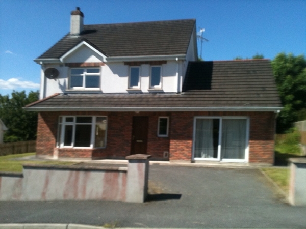 No.3 Rosog, Willowfield Road, Ballinamore, Co. Leitrim
