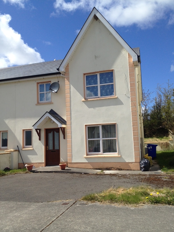 No.10 Cluain Alainn, Carrigallen, Co. Leitrim